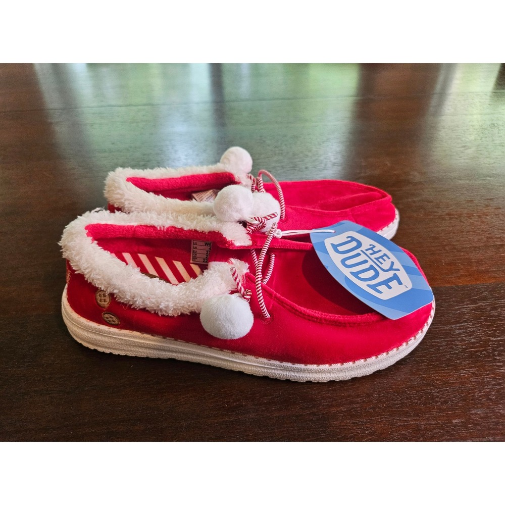 Hey Dude Wendy Mrs Claus Women 6 Red Holiday Faux Fur Pom Pom Loafers 45314-610